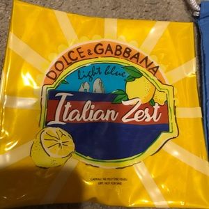 Dolce Gabbana beach ball 🎁🎁🎉🎉🎉🎁🎁🎉